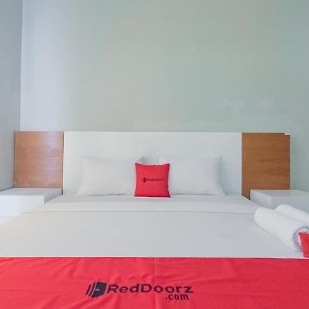 Reddoorz Resort Syariah Near D'Castello Ciater Subang Exterior photo